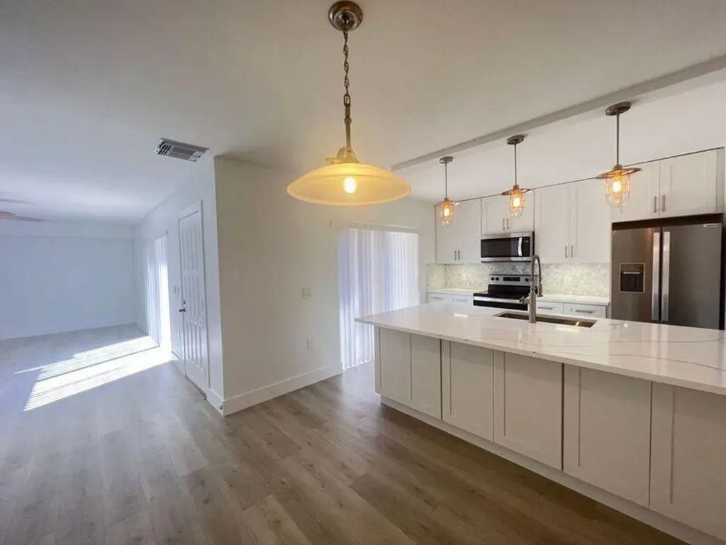 5714 57th Way West Palm Beach FL 33409