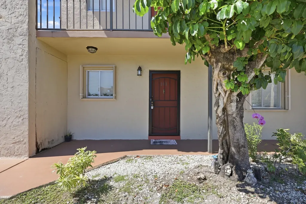 6074 Forest Hill Boulevard West Palm Beach FL 33415