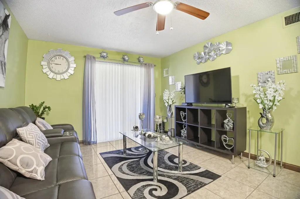 6074 Forest Hill Boulevard West Palm Beach FL 33415
