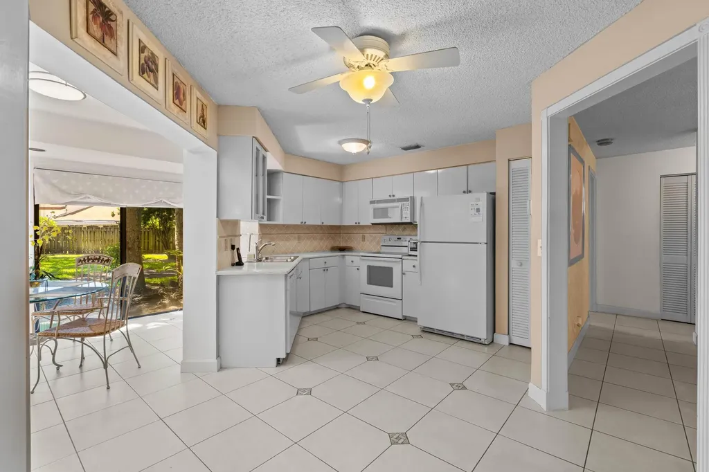 3404 Emerald Oaks Drive Hollywood FL 33021