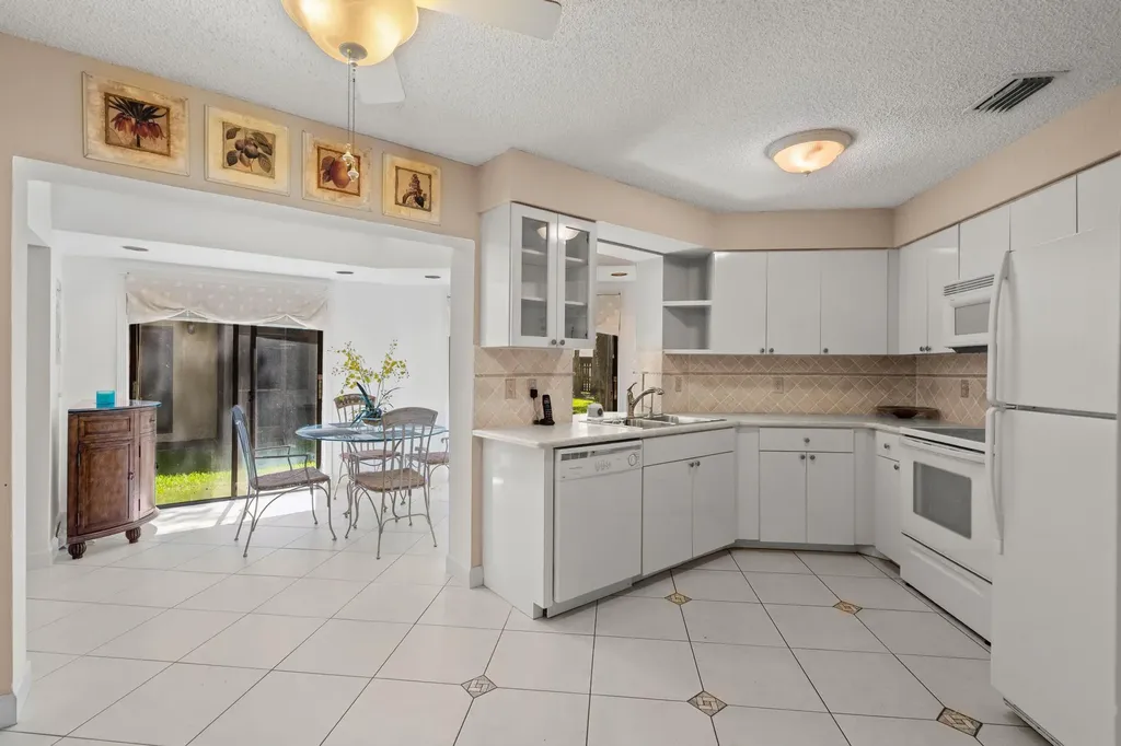 3404 Emerald Oaks Drive Hollywood FL 33021