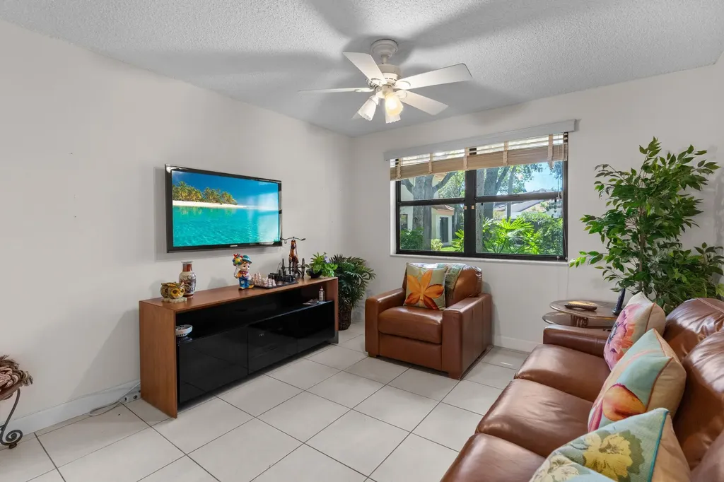 3404 Emerald Oaks Drive Hollywood FL 33021