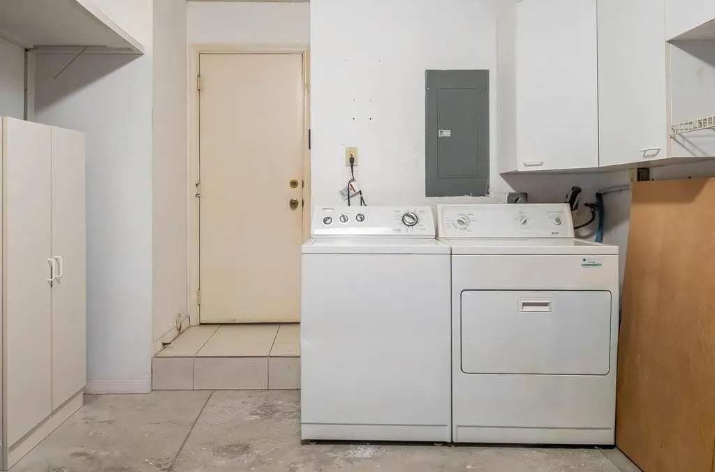 3404 Emerald Oaks Drive Hollywood FL 33021