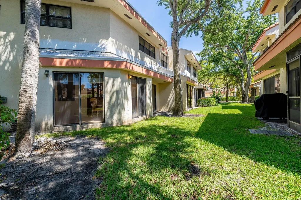 3404 Emerald Oaks Drive Hollywood FL 33021
