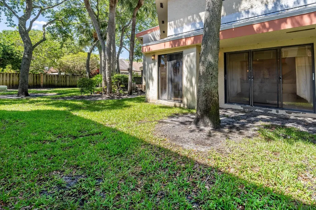 3404 Emerald Oaks Drive Hollywood FL 33021