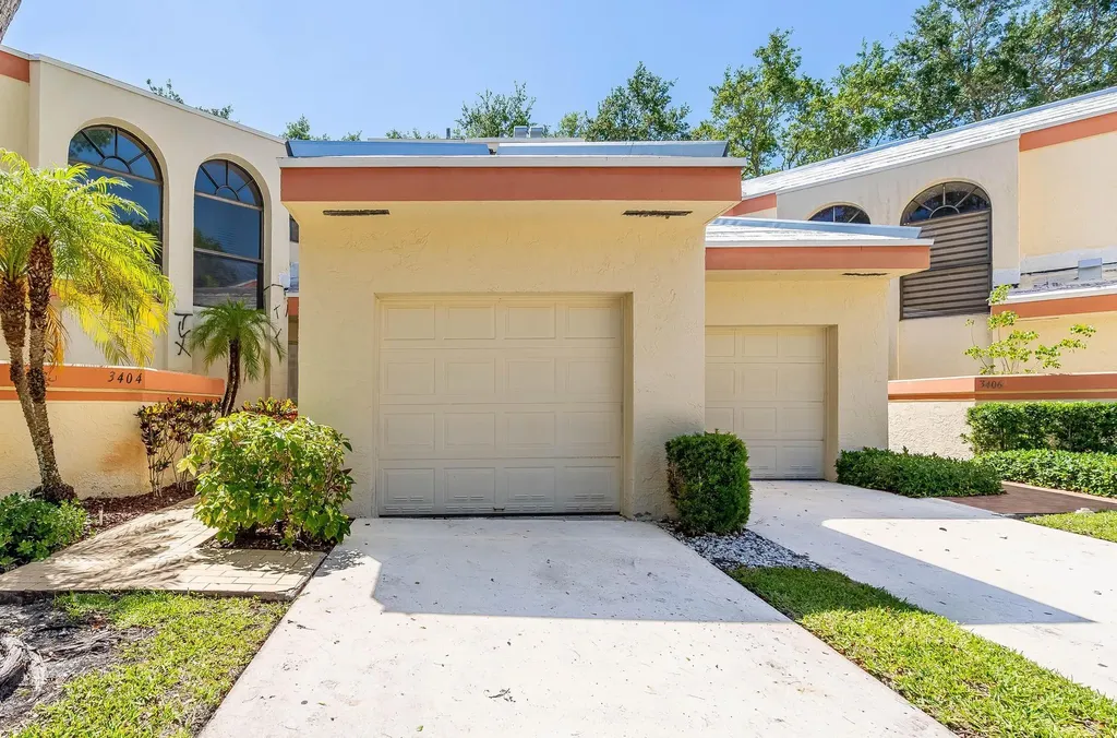 3404 Emerald Oaks Drive Hollywood FL 33021