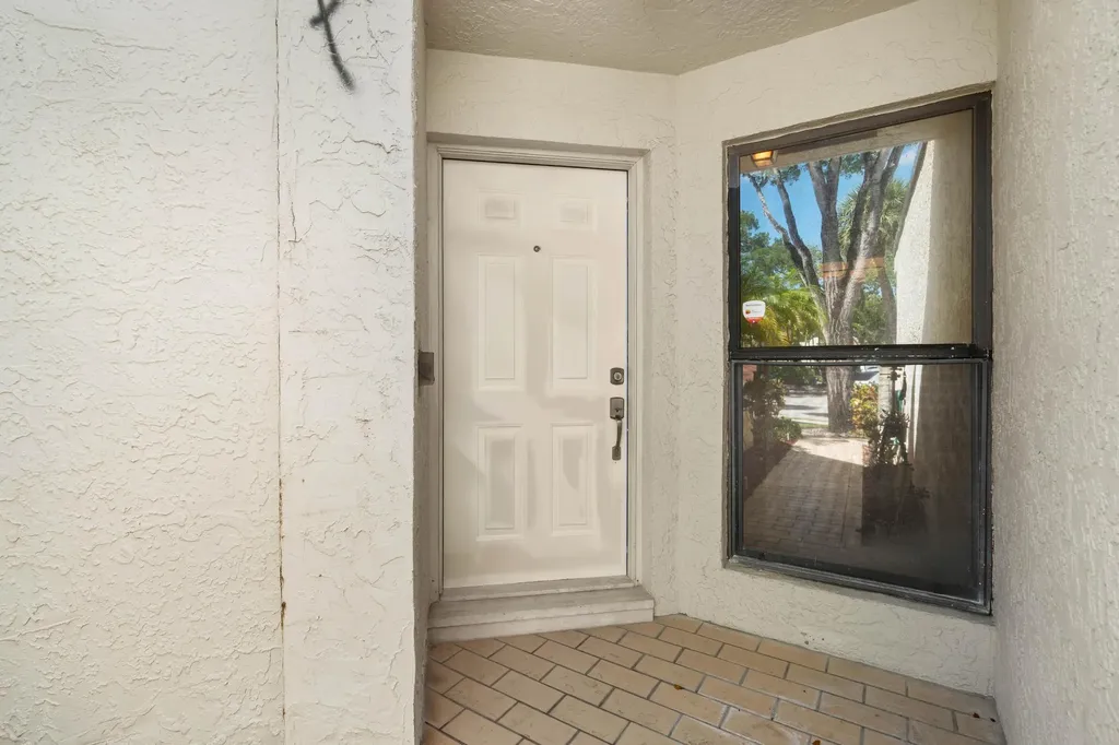 3404 Emerald Oaks Drive Hollywood FL 33021