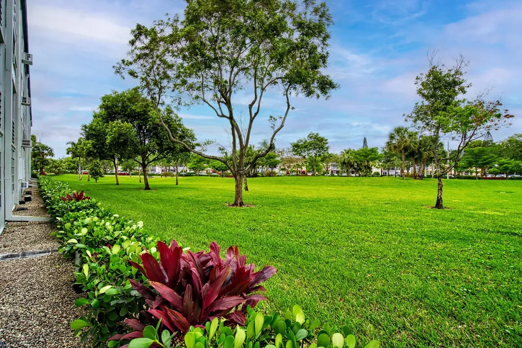 1012 Lincoln Boca Raton FL 33434