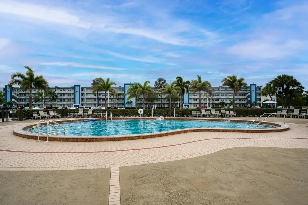 1012 Lincoln Boca Raton FL 33434