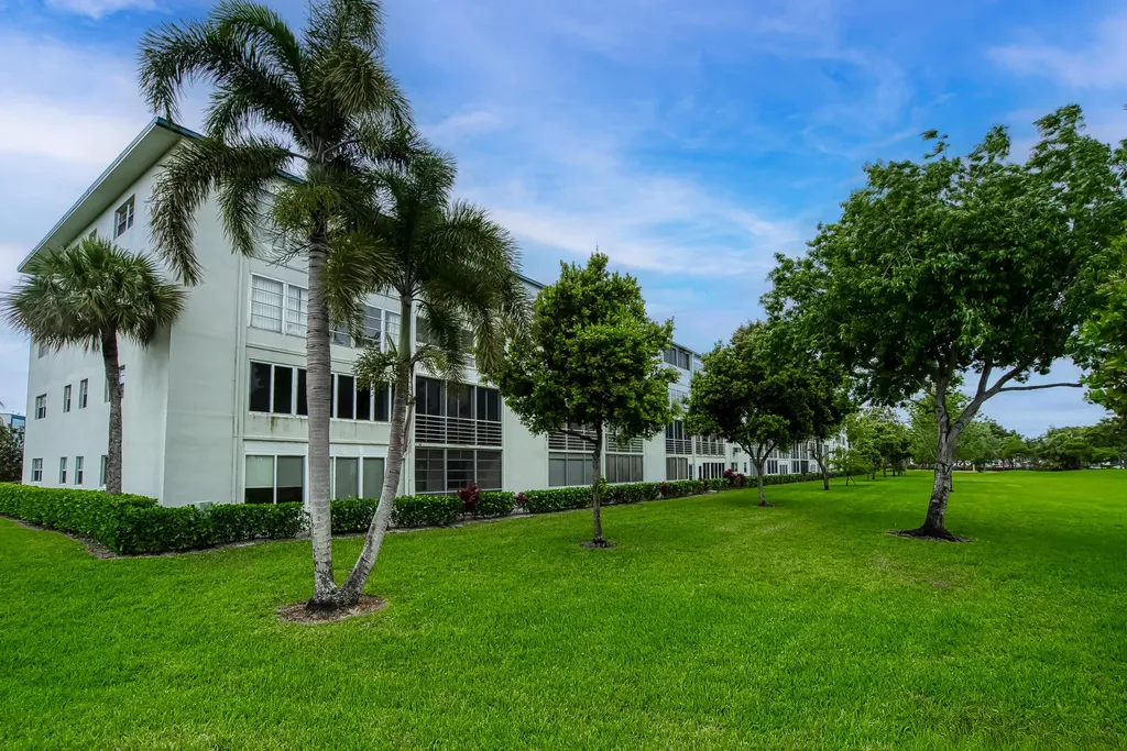 1012 Lincoln Boca Raton FL 33434