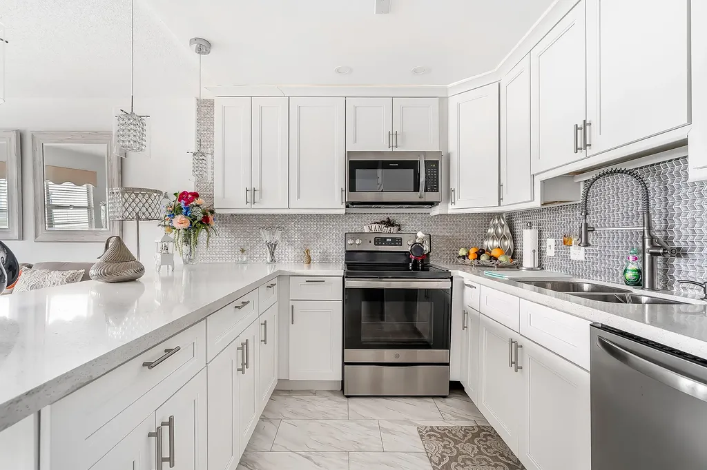 1012 Lincoln Boca Raton FL 33434