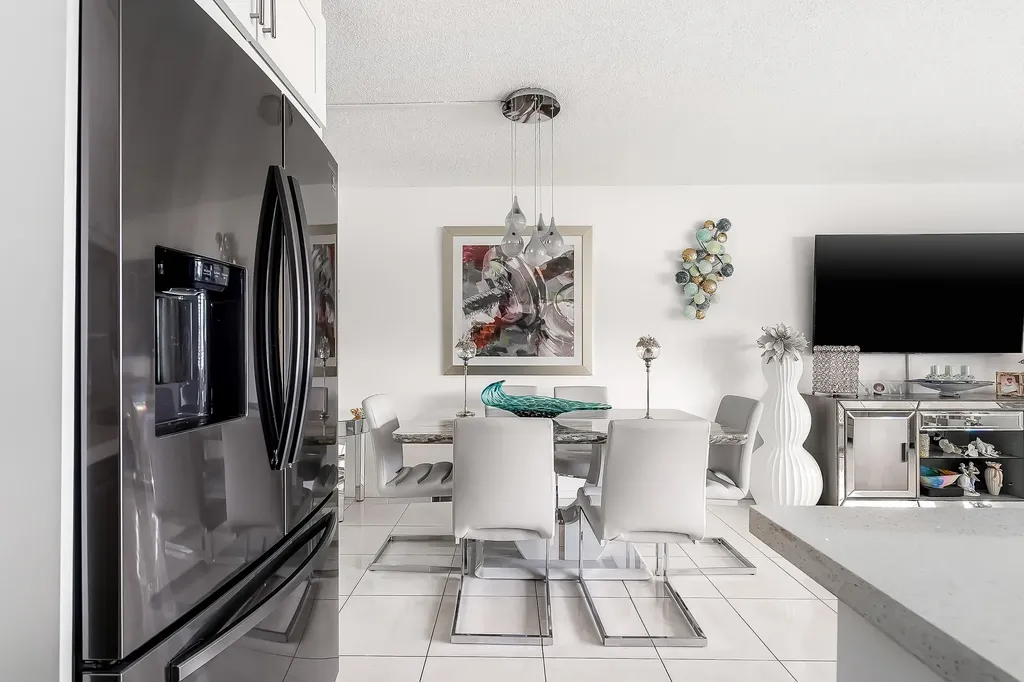 1012 Lincoln Boca Raton FL 33434