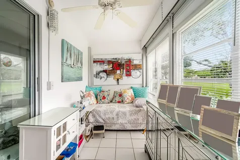 1012 Lincoln Boca Raton FL 33434