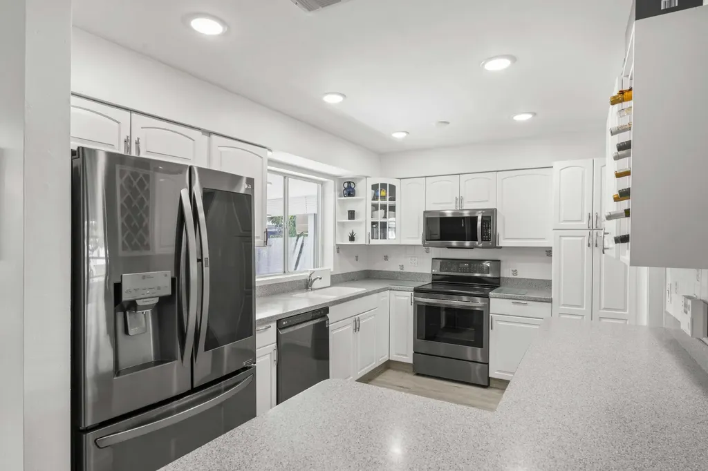 2136 NE 4th Court Boca Raton FL 33431