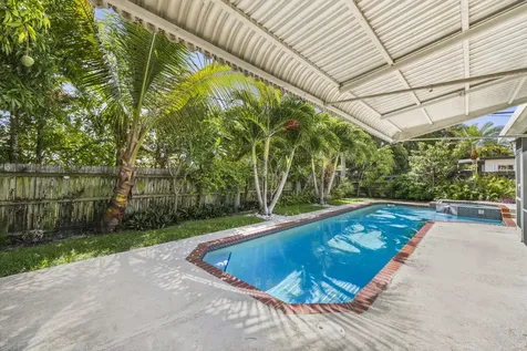 2136 NE 4th Court Boca Raton FL 33431