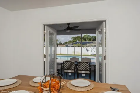 595 11th Avenue Vero Beach FL 32962