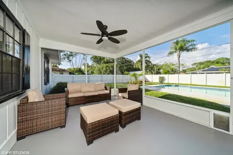 595 11th Avenue Vero Beach FL 32962