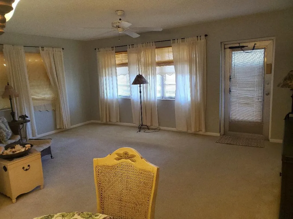 73 Andover C West Palm Beach FL 33417