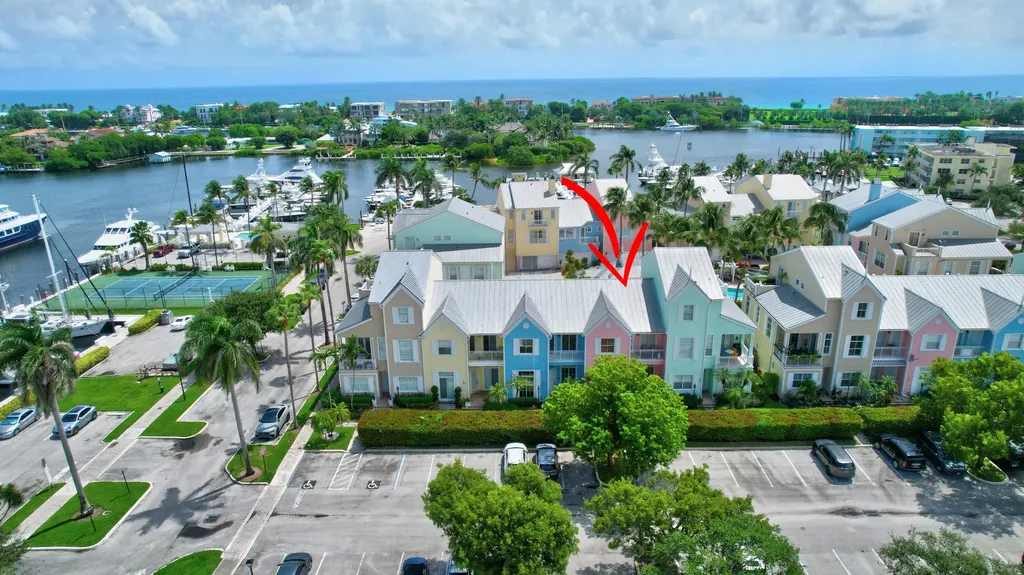 2860 Marina Circle Lighthouse Point FL 33064
