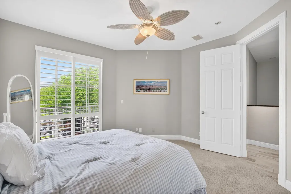 2860 Marina Circle Lighthouse Point FL 33064