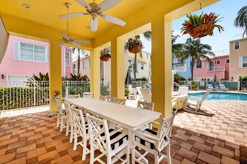 2860 Marina Circle Lighthouse Point FL 33064