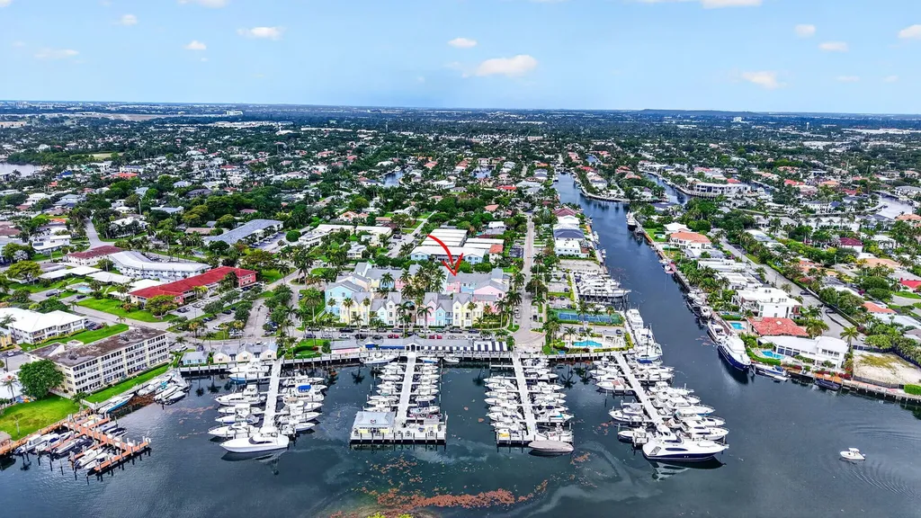 2860 Marina Circle Lighthouse Point FL 33064