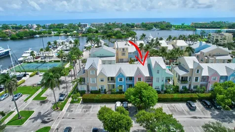 2860 Marina Circle Lighthouse Point FL 33064