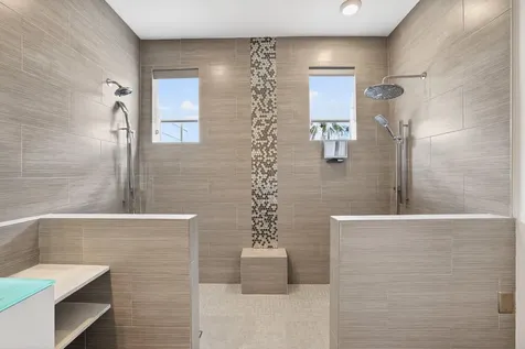 2860 Marina Circle Lighthouse Point FL 33064