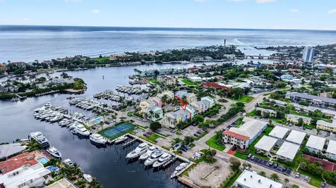 2860 Marina Circle Lighthouse Point FL 33064