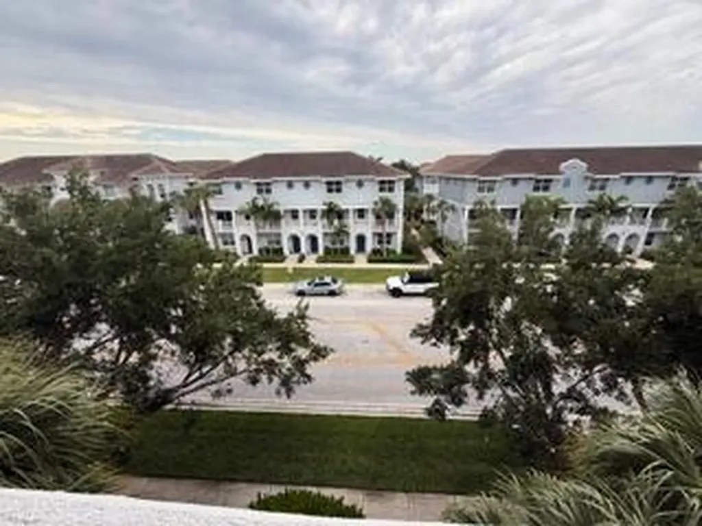 1660 Renaissance Commons Boulevard Boynton Beach FL 33426