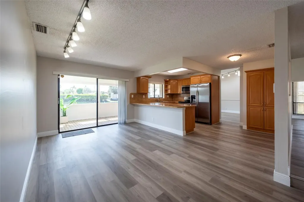 2101 NW 101st Terrace Pembroke Pines FL 33026