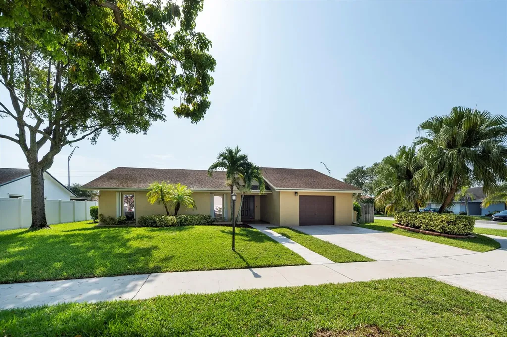 2101 NW 101st Terrace Pembroke Pines FL 33026