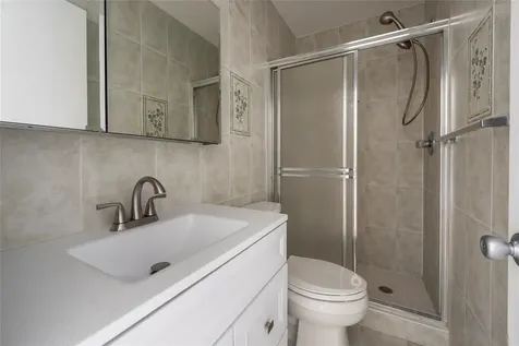 2101 NW 101st Terrace Pembroke Pines FL 33026