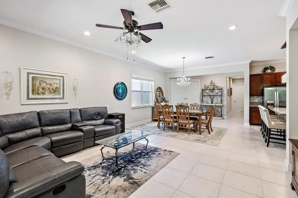8883 Kingsmoor Way Lake Worth FL 33467