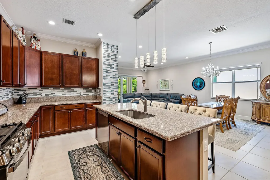 8883 Kingsmoor Way Lake Worth FL 33467