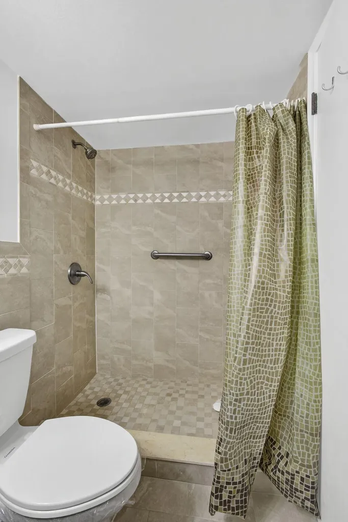 414 Windsor R West Palm Beach FL 33417