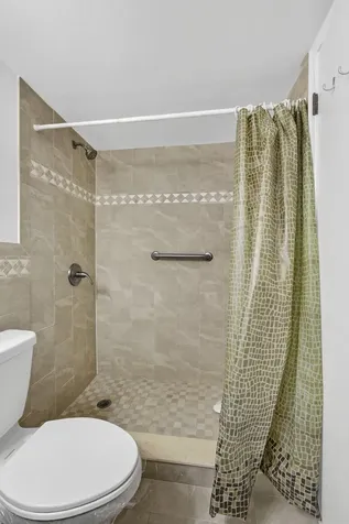 414 Windsor R West Palm Beach FL 33417