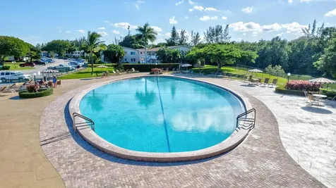 414 Windsor R West Palm Beach FL 33417
