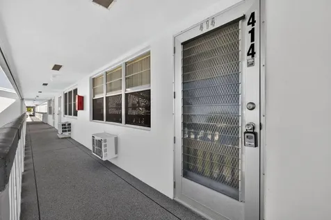 414 Windsor R West Palm Beach FL 33417