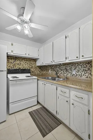414 Windsor R West Palm Beach FL 33417
