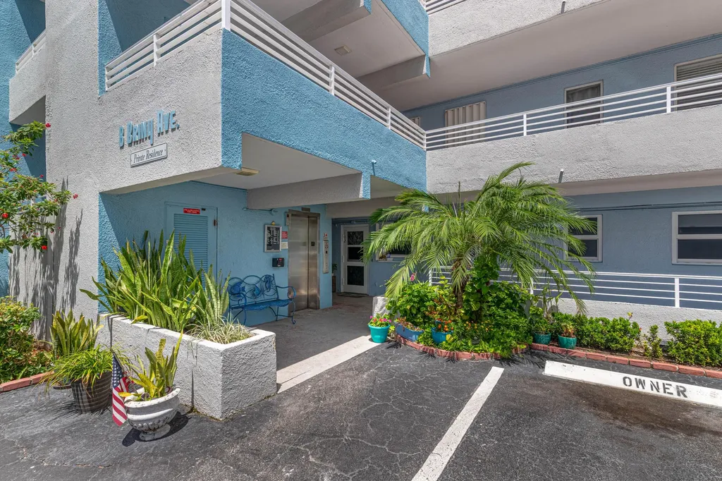 8 Briny Avenue Pompano Beach FL 33062