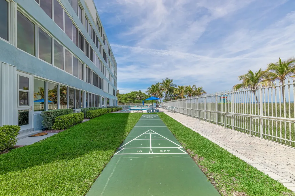 8 Briny Avenue Pompano Beach FL 33062