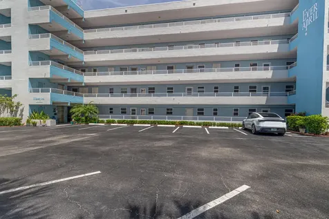 8 Briny Avenue Pompano Beach FL 33062