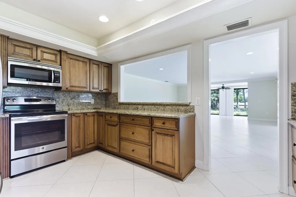 2730 W Polo Island Drive Wellington FL 33414