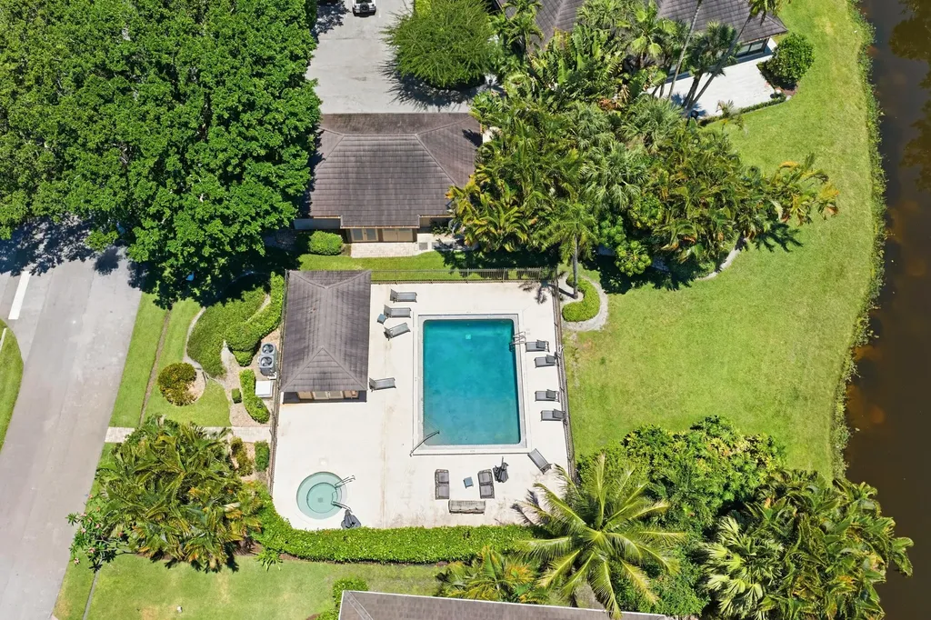 2730 W Polo Island Drive Wellington FL 33414
