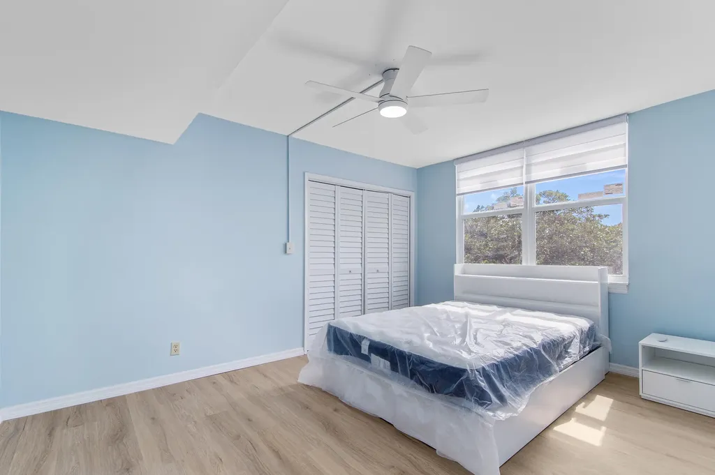 2901 S Palm Aire Drive Pompano Beach FL 33069