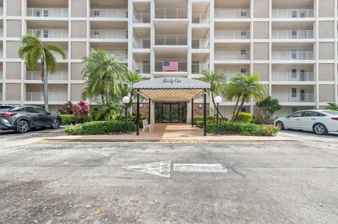 2901 S Palm Aire Drive Pompano Beach FL 33069
