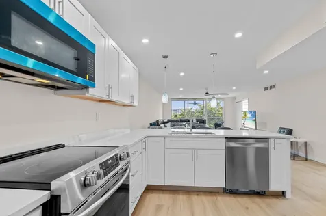 2901 S Palm Aire Drive Pompano Beach FL 33069