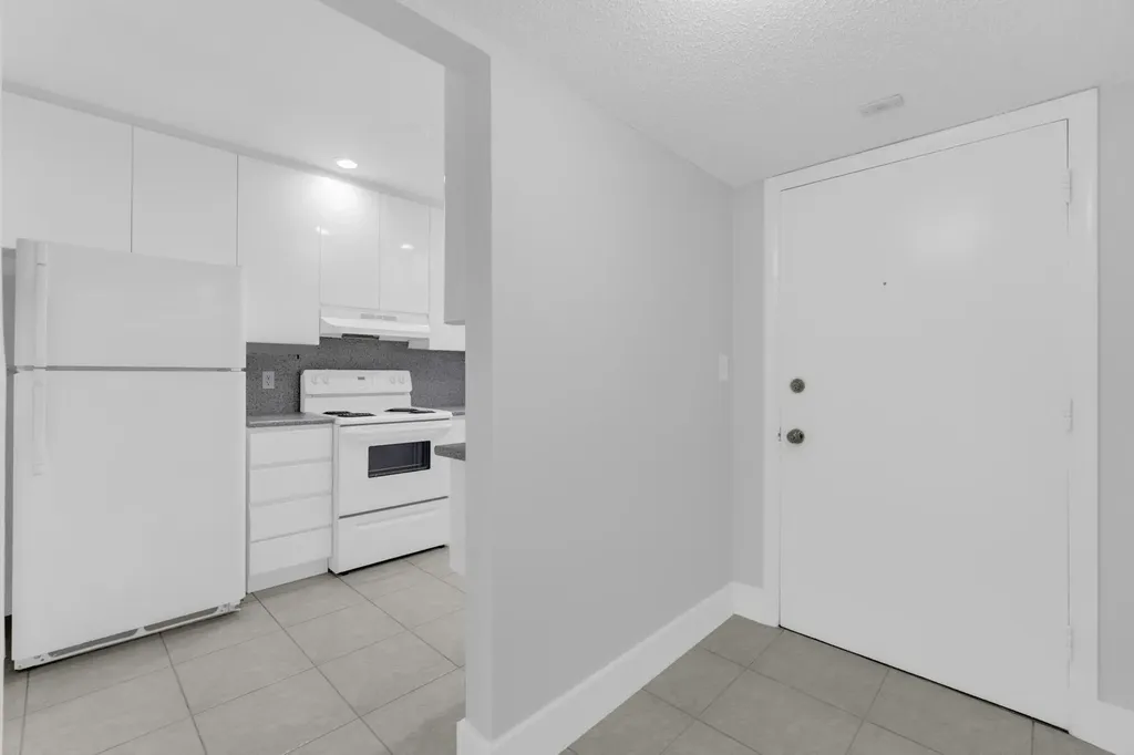 200 W Jacaranda Country Club Drive Plantation FL 33324