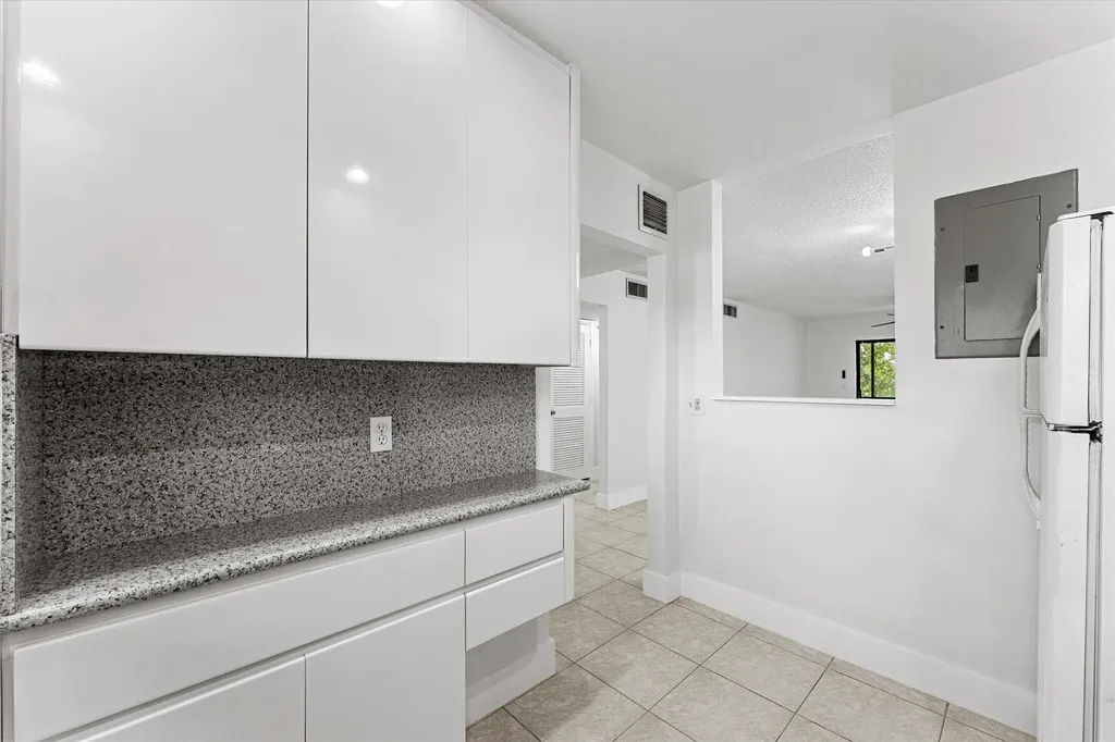 200 W Jacaranda Country Club Drive Plantation FL 33324